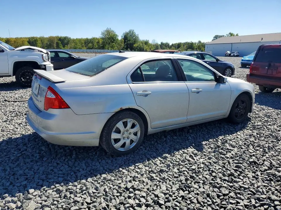 2010 FORD FUSION SE  
