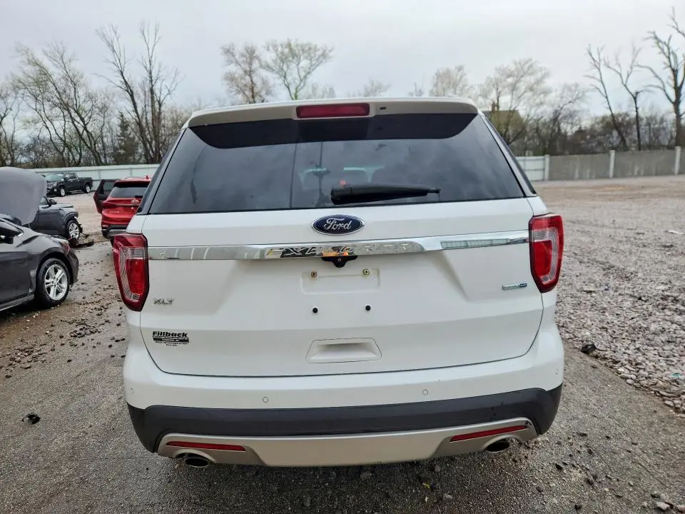 2016 FORD EXPLORER XLT  