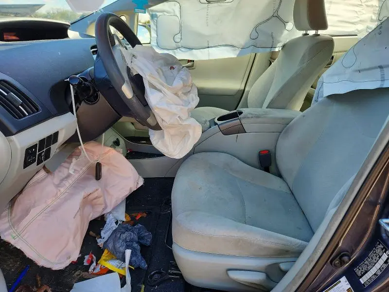 2014 TOYOTA PRIUS THREE  