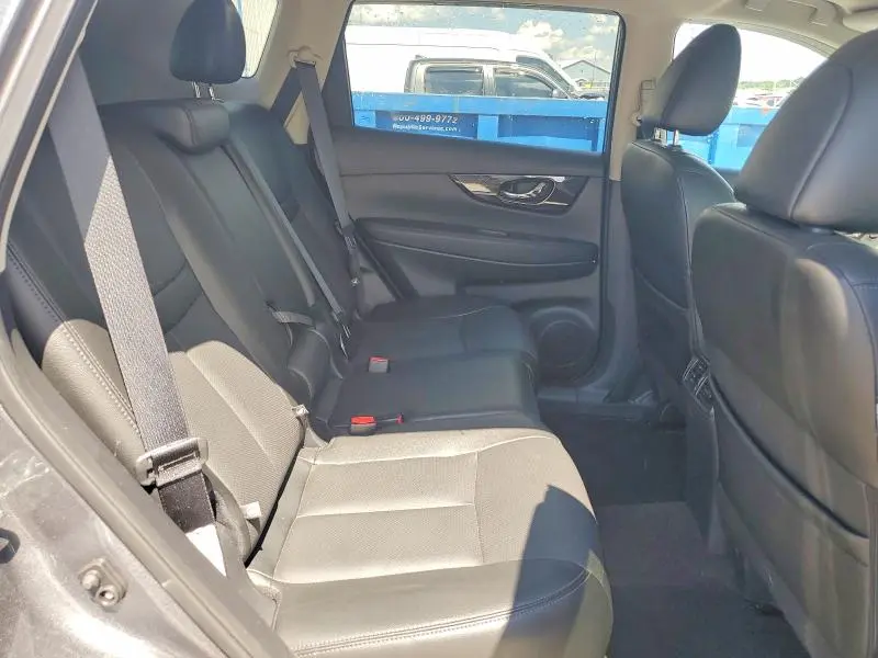 2018 NISSAN ROGUE S  