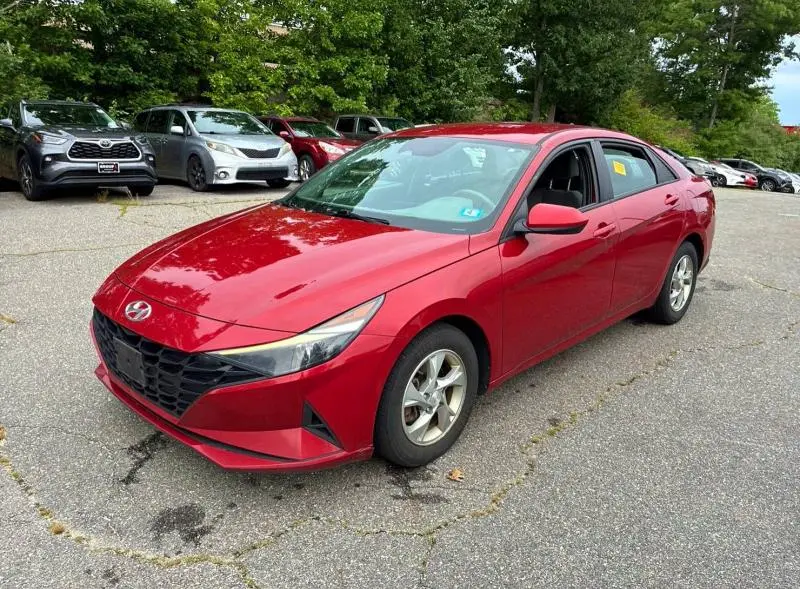 2023 HYUNDAI ELANTRA SE  