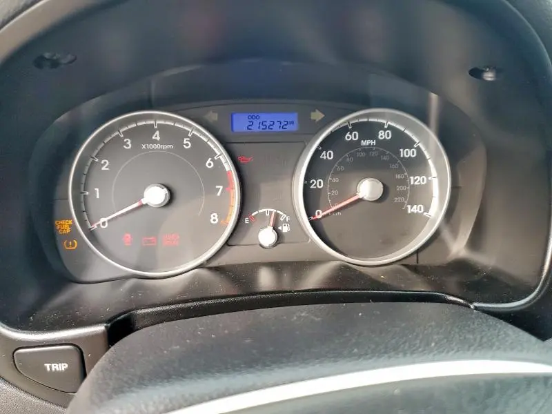 2011 HYUNDAI ACCENT GL  