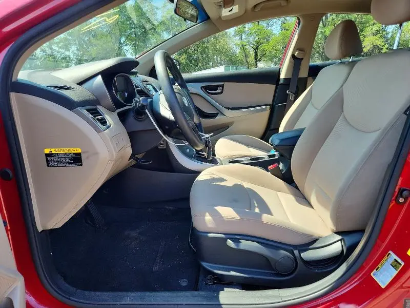2014 HYUNDAI ELANTRA SE  