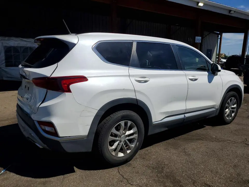 2019 HYUNDAI SANTA FE SE  