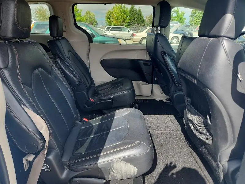 2017 CHRYSLER PACIFICA TOURING L  
