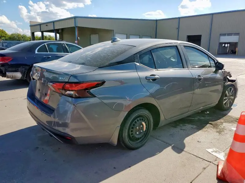 2020 NISSAN VERSA SV  