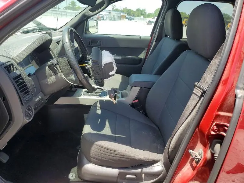 2011 FORD ESCAPE XLT  