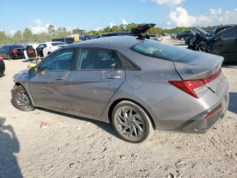 2024 HYUNDAI ELANTRA BLUE  