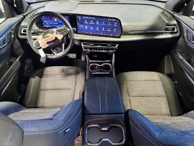 2024 CHEVROLET TRAVERSE LT  