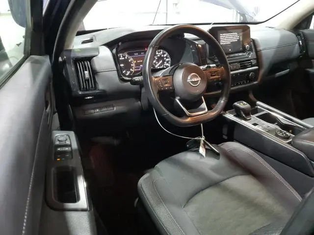 2023 NISSAN PATHFINDER SV  