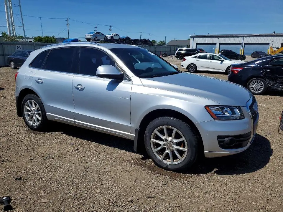 2011 AUDI Q5 PREMIUM  