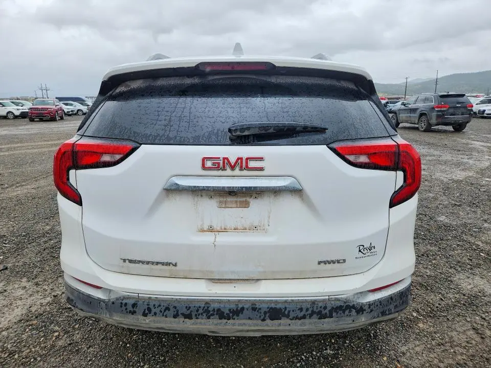 2021 GMC TERRAIN SLT  