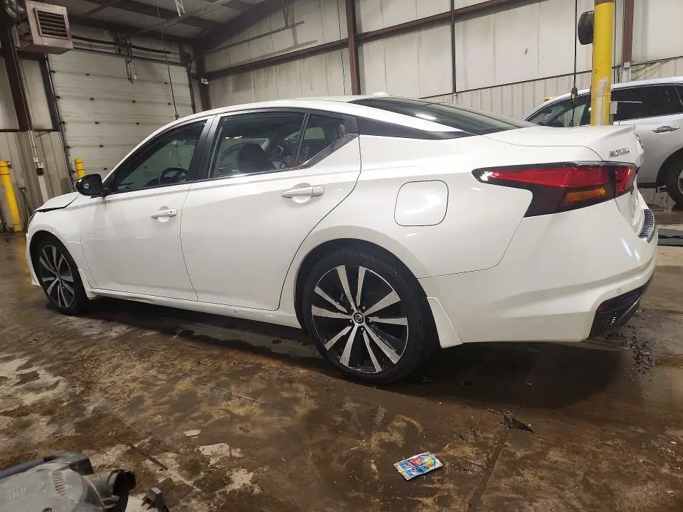 2020 NISSAN ALTIMA SR  