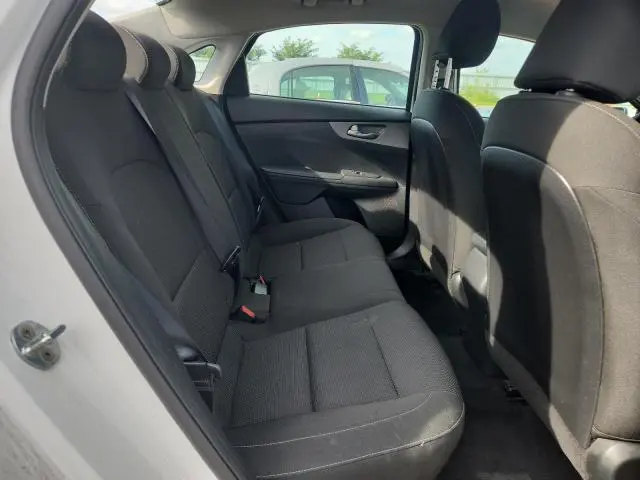 2021 KIA FORTE FE  