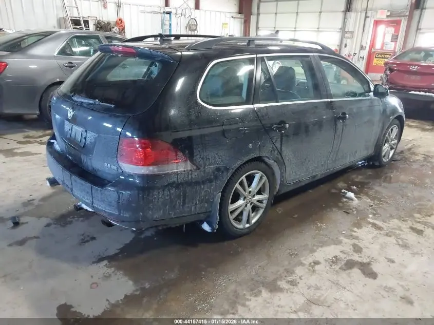 2013 VOLKSWAGEN JETTA SPORTWAGEN 2.5L SE