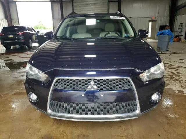 2011 MITSUBISHI OUTLANDER SE  