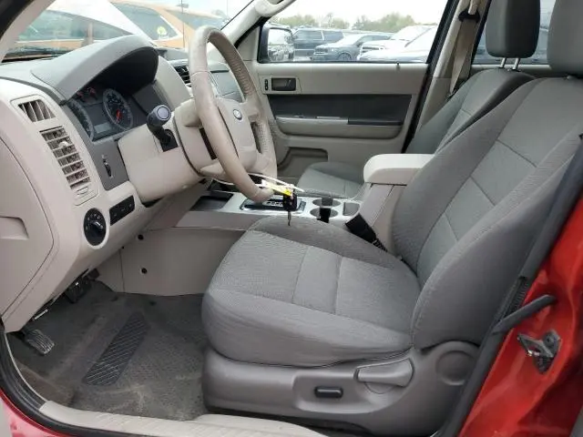 2010 FORD ESCAPE XLT  
