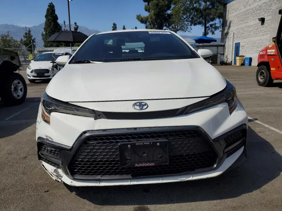 2021 TOYOTA COROLLA SE  