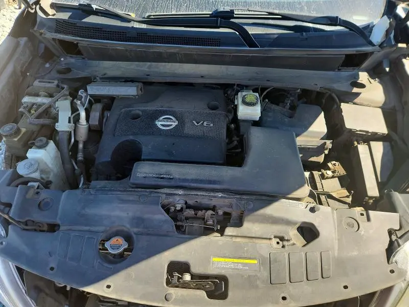 2016 NISSAN PATHFINDER SL  