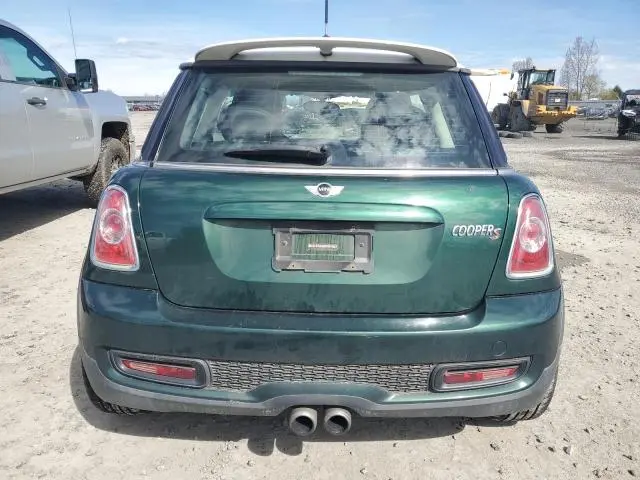 2011 MINI COOPER S