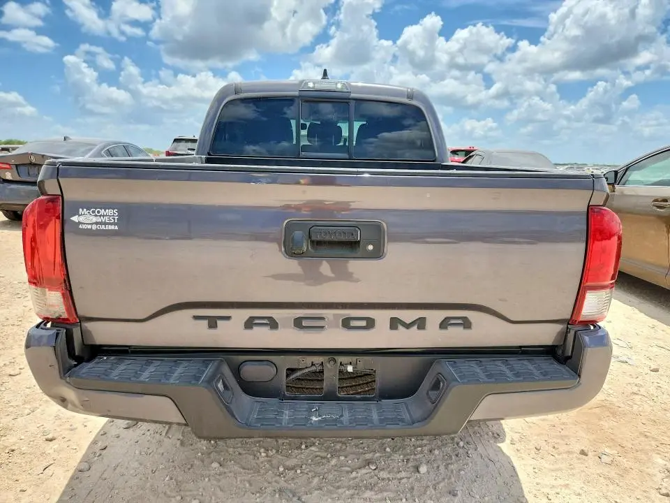 2022 TOYOTA TACOMA SR  