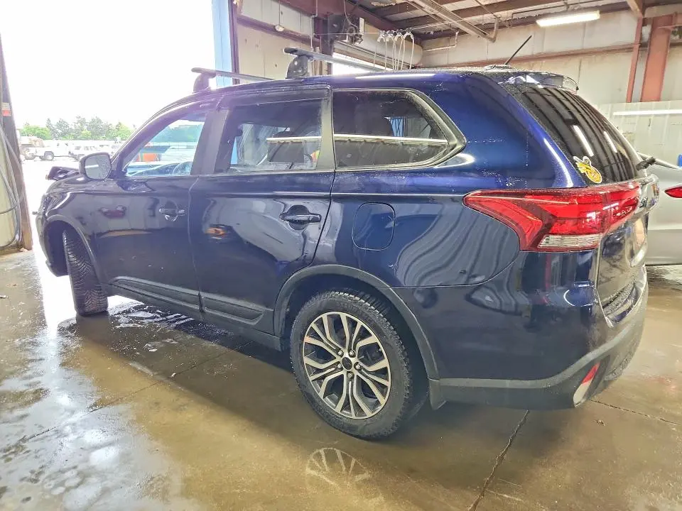 2016 MITSUBISHI OUTLANDER SE  