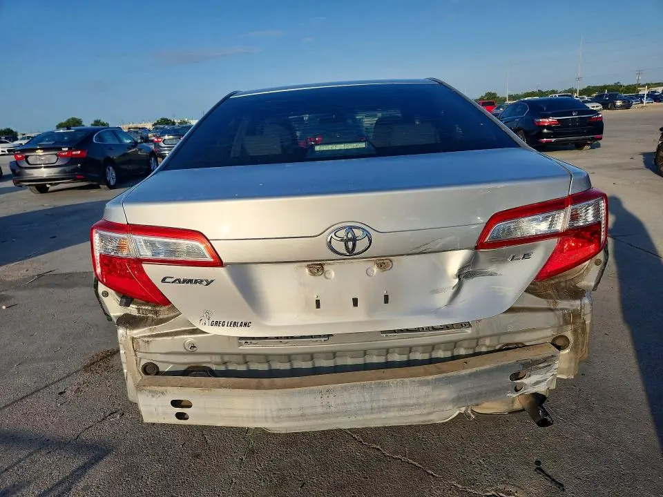 2012 TOYOTA CAMRY LE  