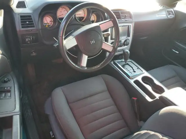 2010 DODGE CHALLENGER SE  