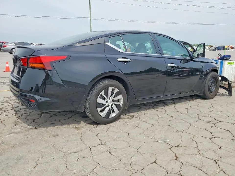2023 NISSAN ALTIMA S  