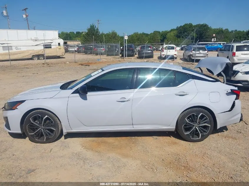 2023 NISSAN ALTIMA SR FWD