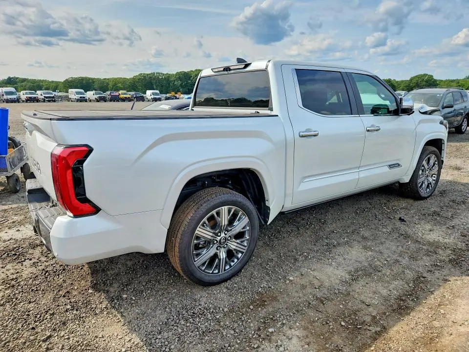 2026 TOYOTA TUNDRA CREWMAX CAPSTONE  