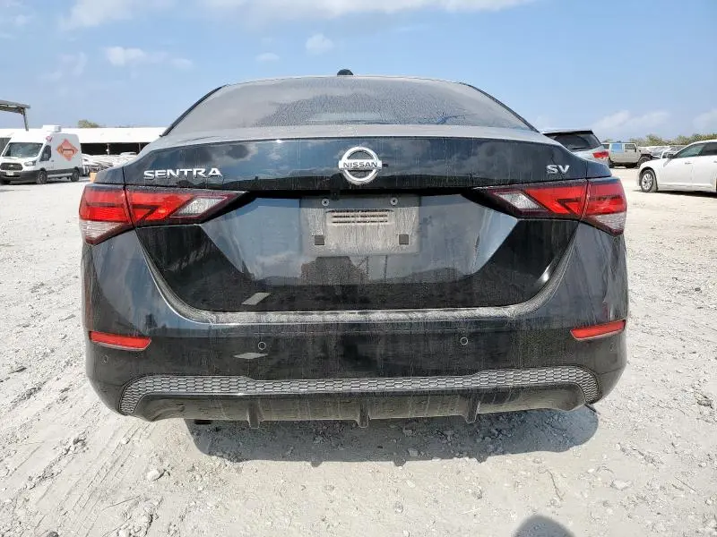 2022 NISSAN SENTRA SV  