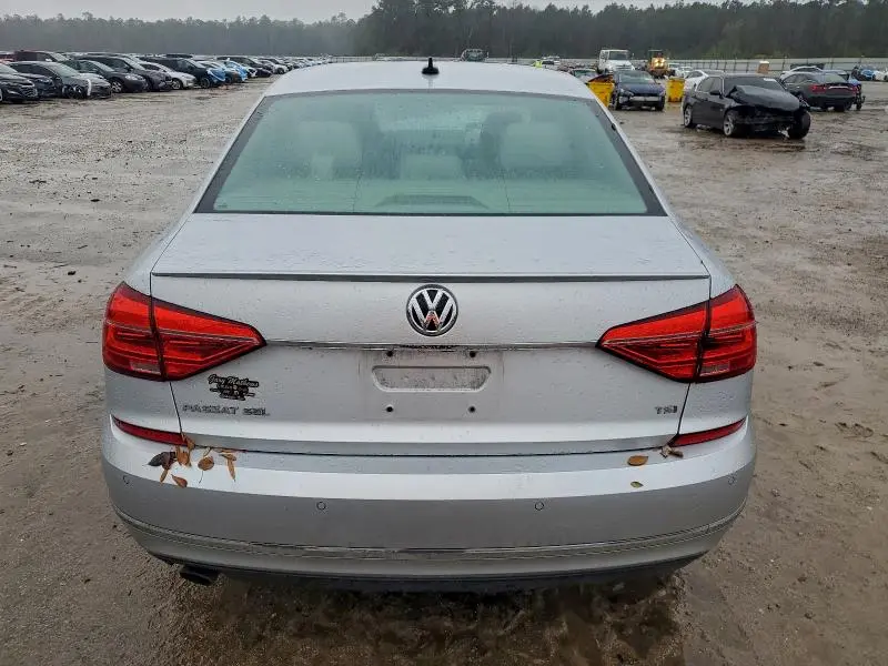 2016 VOLKSWAGEN PASSAT SEL  