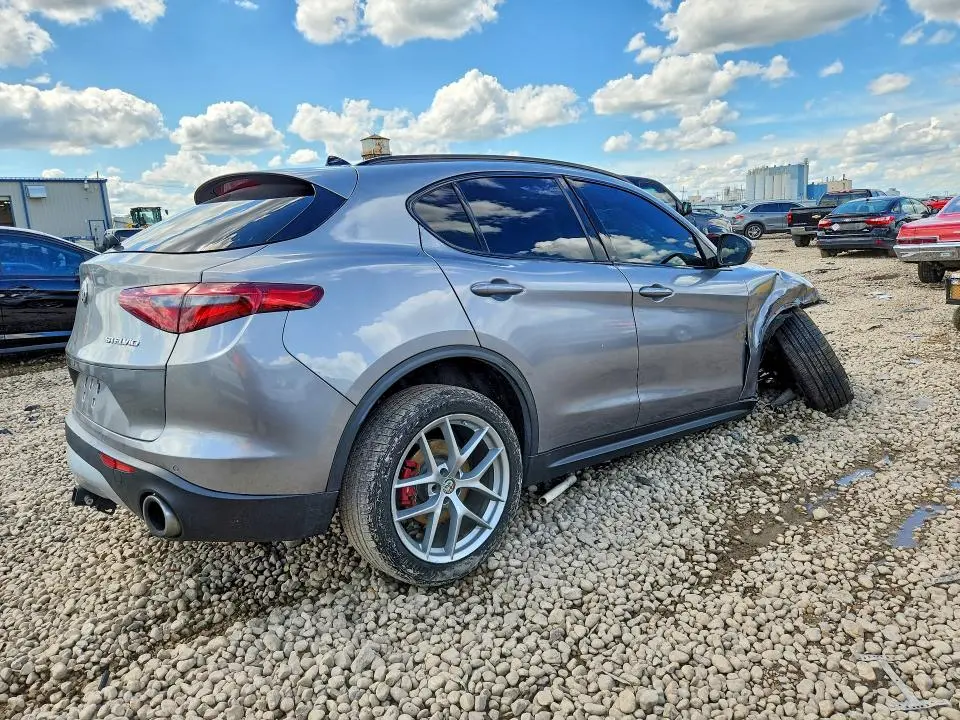2018 ALFA ROMEO STELVIO TI SPORT  