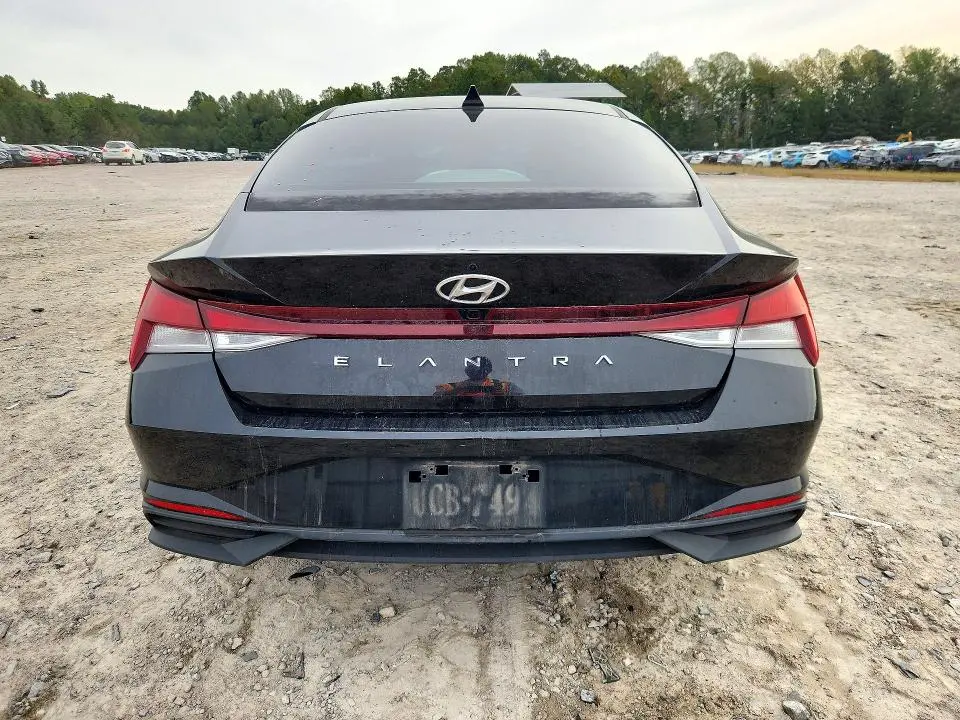 2021 HYUNDAI ELANTRA SEL  
