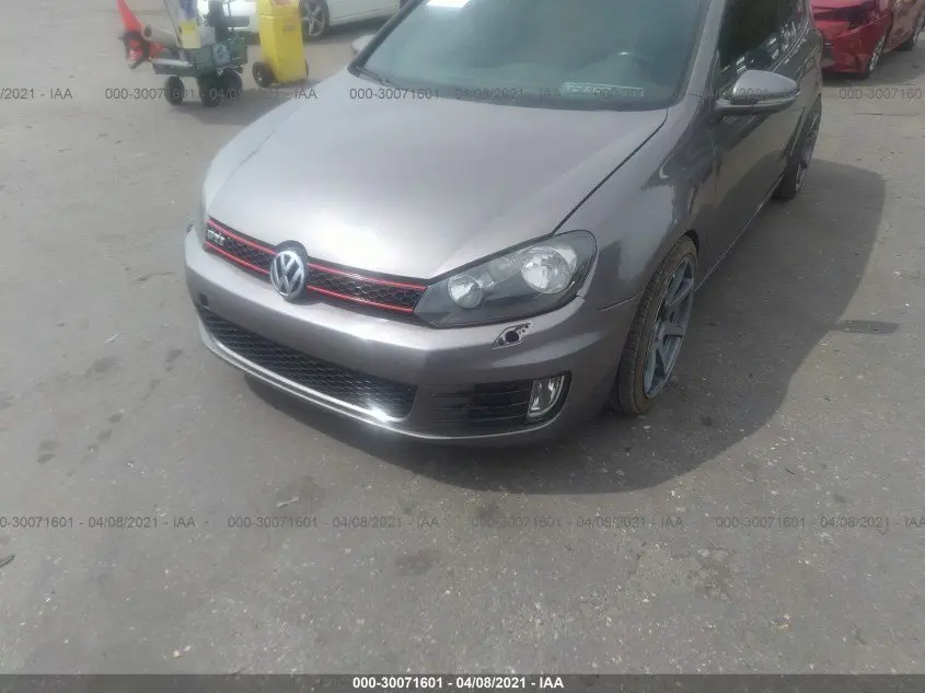 2011 VOLKSWAGEN GTI W/SUNROOF PZEV