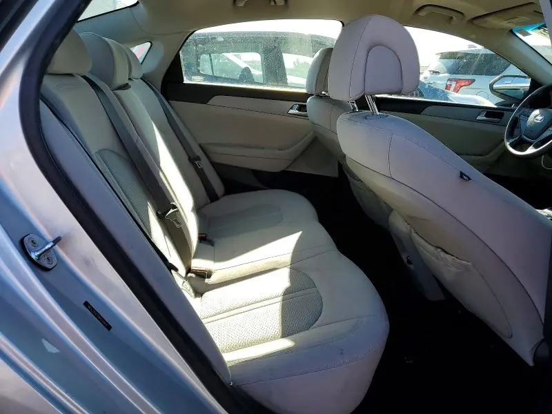 2017 HYUNDAI SONATA SE  