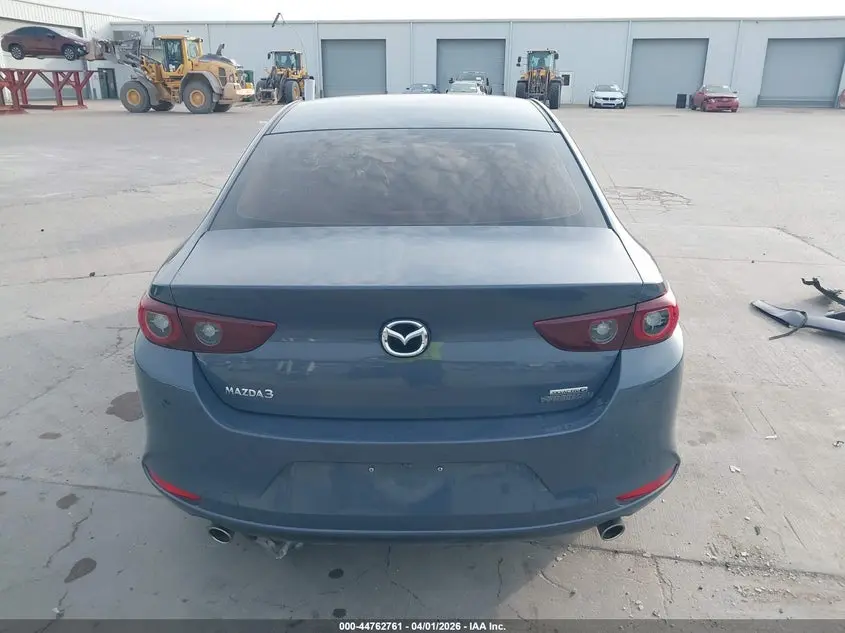 2022 MAZDA MAZDA3 CARBON EDITION