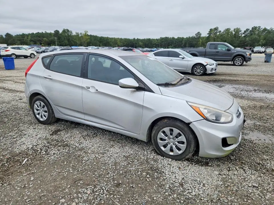 2015 HYUNDAI ACCENT GS  