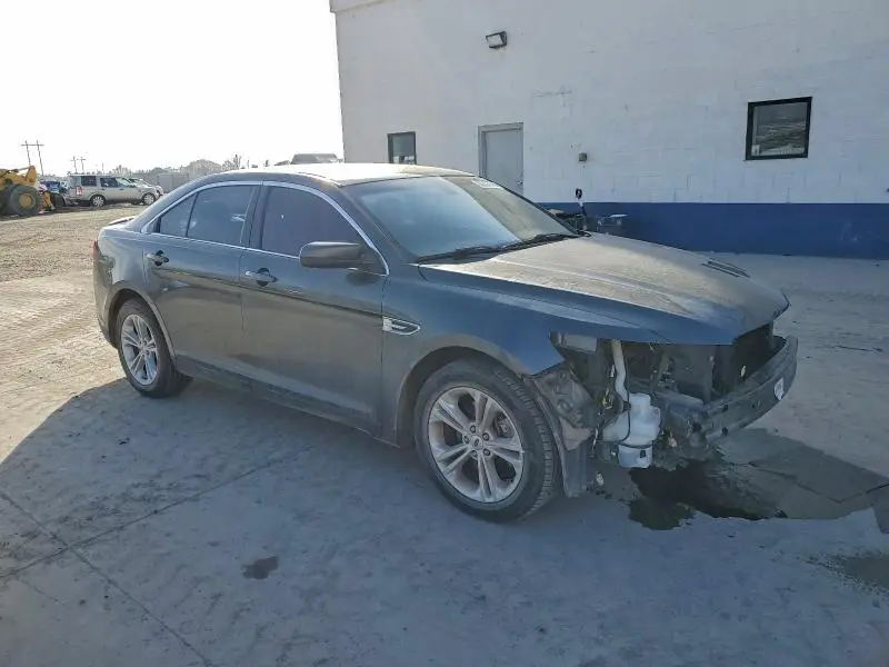 2018 FORD TAURUS SEL  