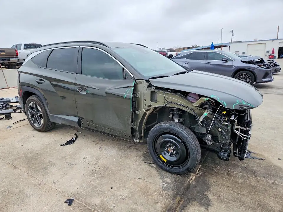 2025 HYUNDAI TUCSON SEL  