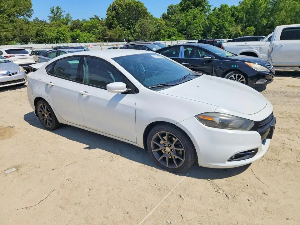 2015 DODGE DART SXT  