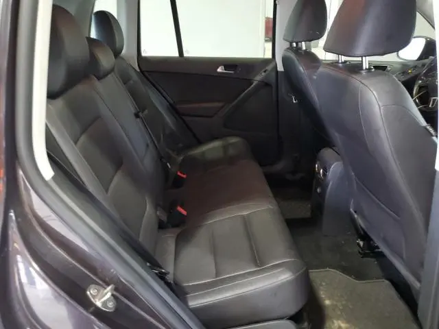 2016 VOLKSWAGEN TIGUAN S  