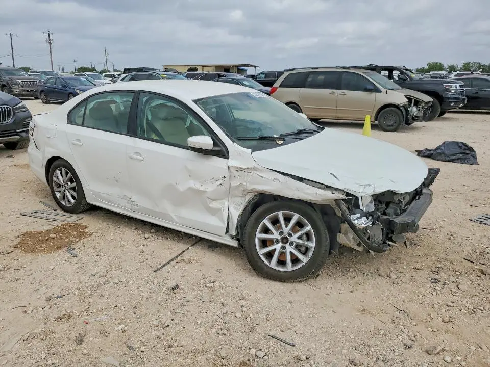 2012 VOLKSWAGEN JETTA SE  