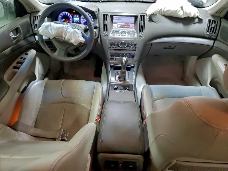 2011 INFINITI G37   