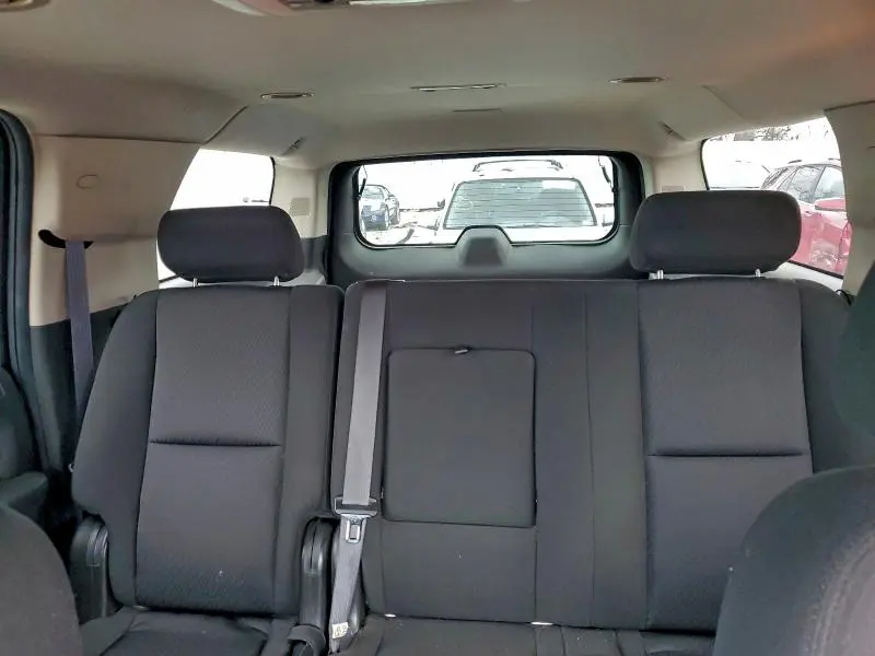 2010 CHEVROLET SUBURBAN C1500 LS  