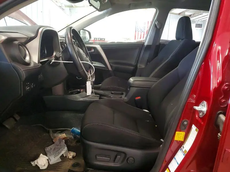 2018 TOYOTA RAV4 XLE  
