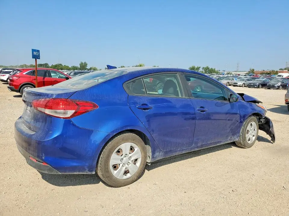 2018 KIA FORTE LX  