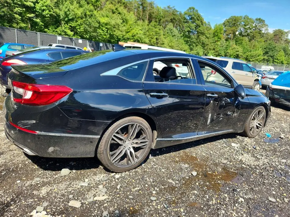 2021 HONDA ACCORD TOURING  
