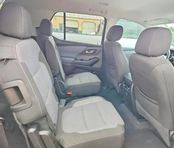 2019 CHEVROLET TRAVERSE LT  